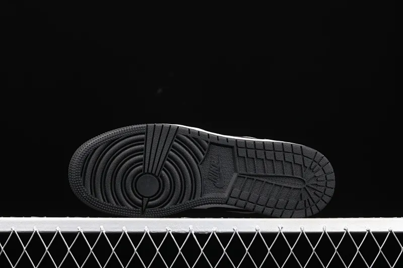 All categories Air Jordan Jordan series basketball shoes Air Jordan 1 Low G version pure original Air Jordan 1 Low AJ1 Joe 1 low top black powder 554723-601
